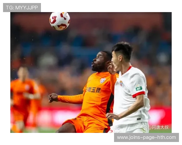 云南玉昆连续的边路传中带来巨大混战机遇 云南玉昆连续的边路传中带来巨大混战机遇